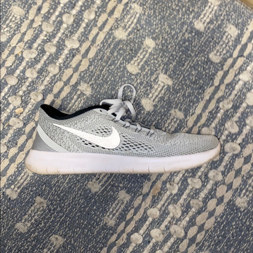 Nike men’s tennis!
